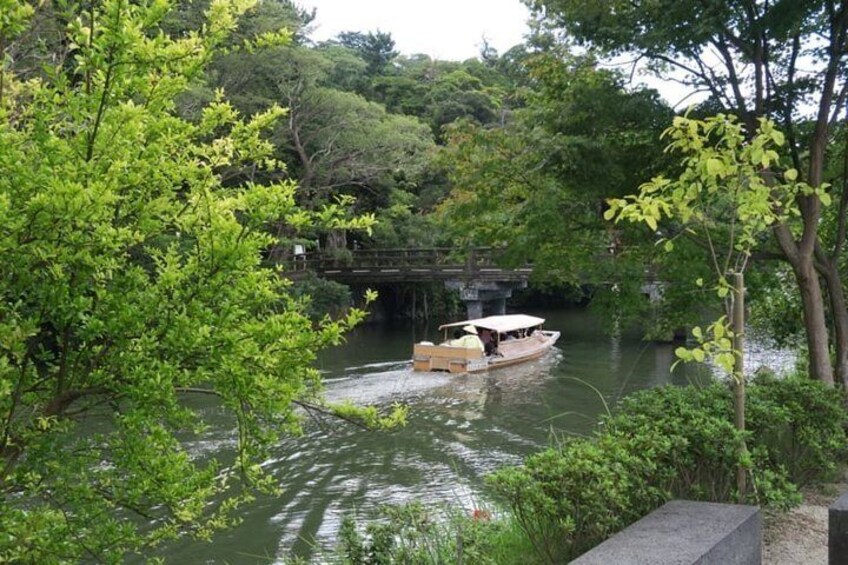 Matsue/Izumo Taisha Shrine Half-Day Private Trip with Nationally-Licensed Guide