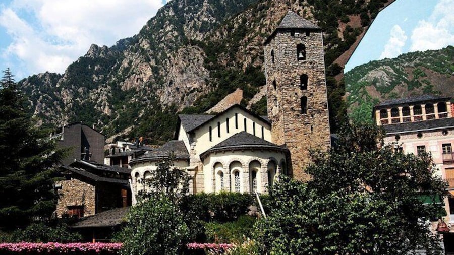 The best of Canillo walking tour