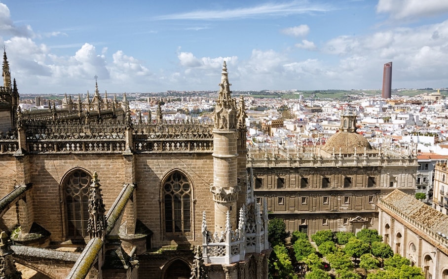 Private Alcazar and Cathedral of Seville Tour