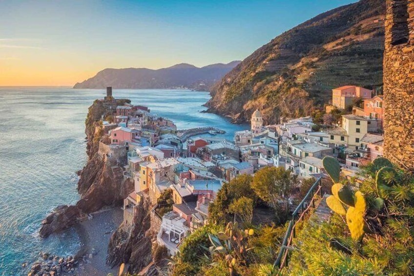 UrbExcursions Cinque Terre with Vernazza Manarola and Corniglia from Livorno Cruise Port