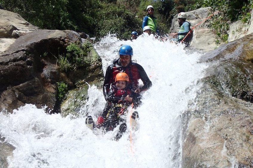 Zarzalones Canyoning Trip Lv.2