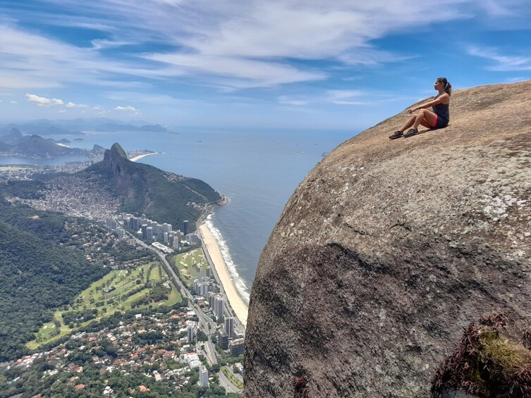 Pedra Da Gavea Hike in Rio with Hotel pick-up and drop-off