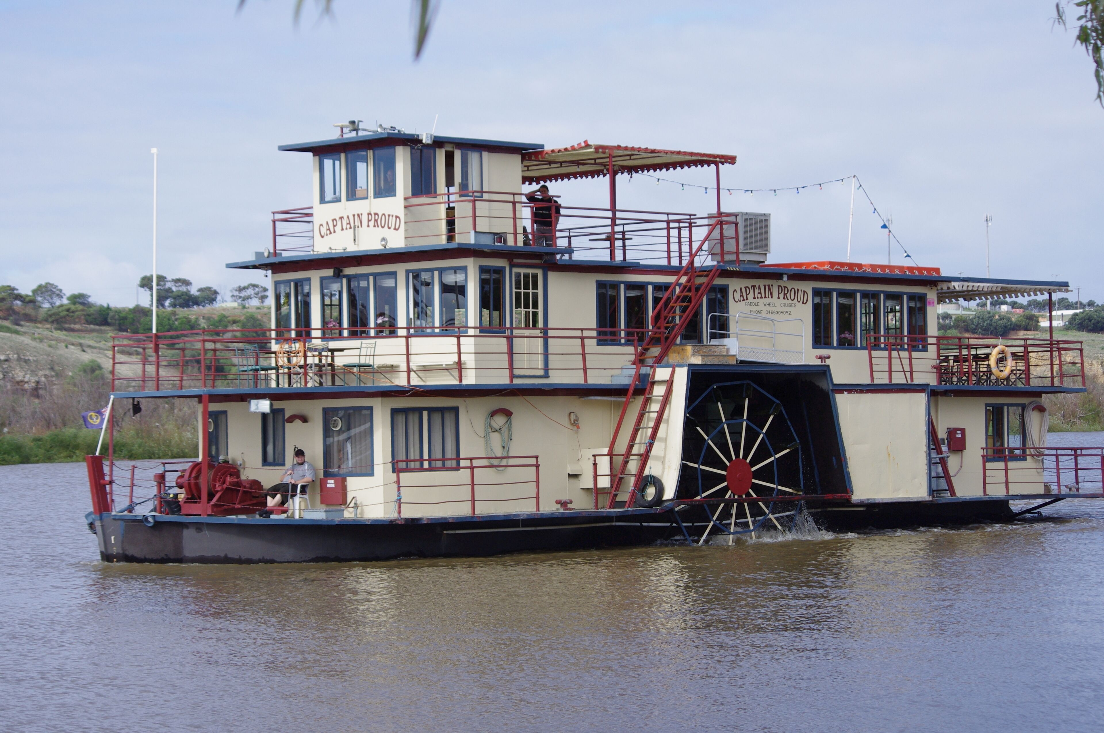 captain proud paddle boat cruises