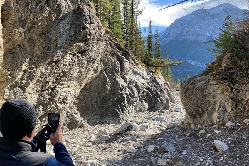 Canmore: Canyons & Cave Paintings Hiking Tour - 2.5hrs