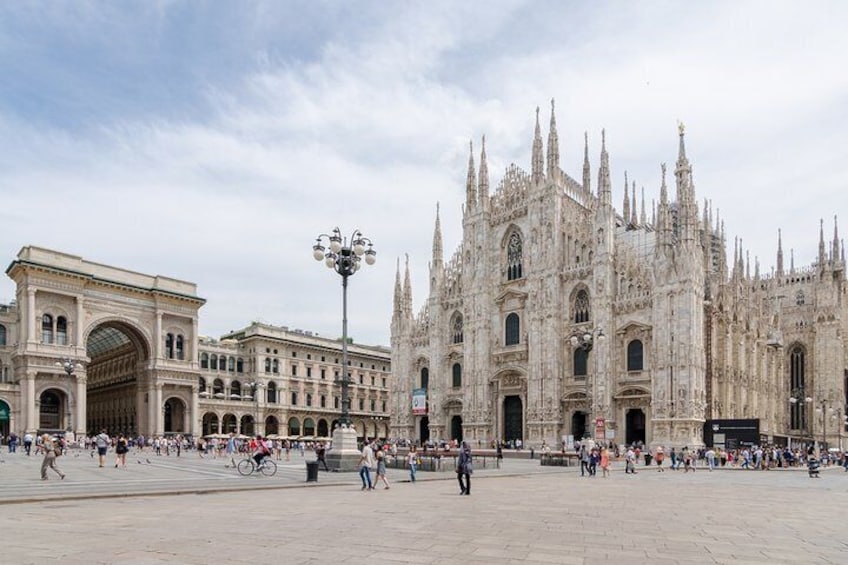 Stories of the Fashion Capital: A Self-Guided Audio Tour in Milan