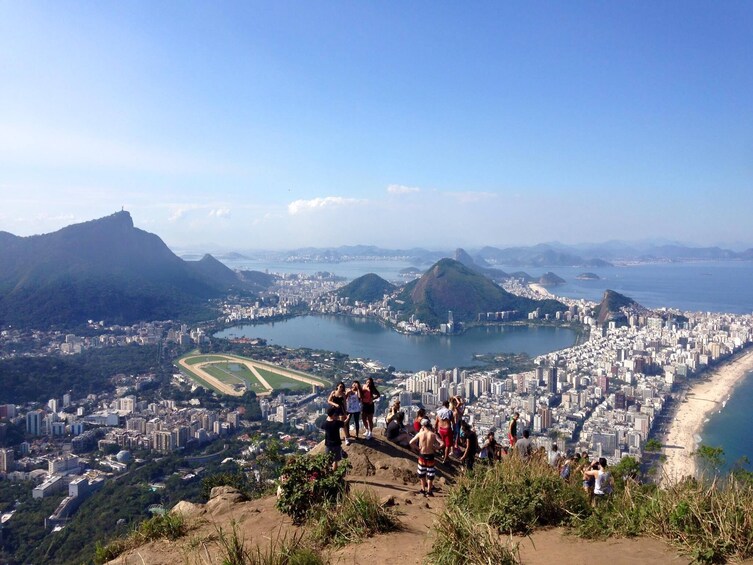 Morro Dois Irmãos Hike & Vidigal Favela Tour with Transfer