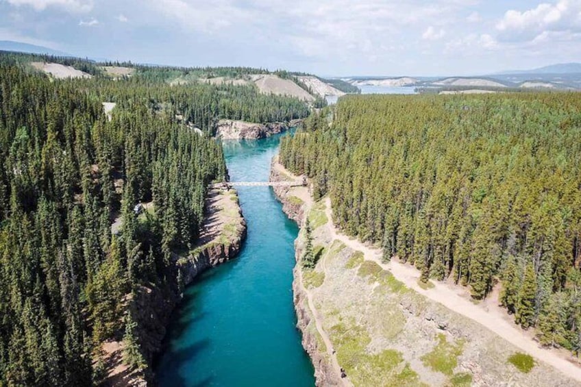 Yukon Gold Experience feat. Emerald Lake & Carcross