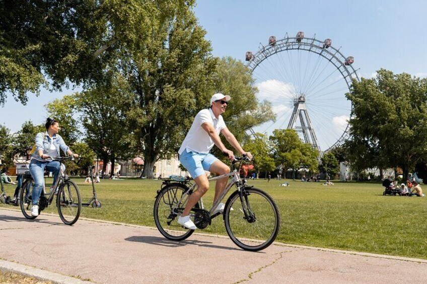 Half-day bike tour in Vienna