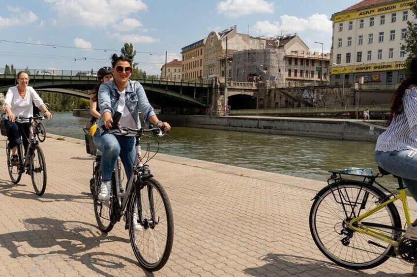 Half-day bike tour in Vienna