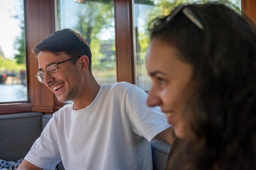 Private Dinner Cruise Amsterdam - 2hrs boat tour incl. drinks & 2-course dinner