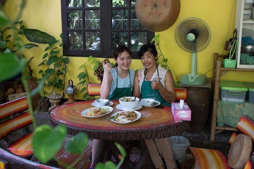 Vegetarian Organic Thai Cooking Class and Market Tour in Phuket