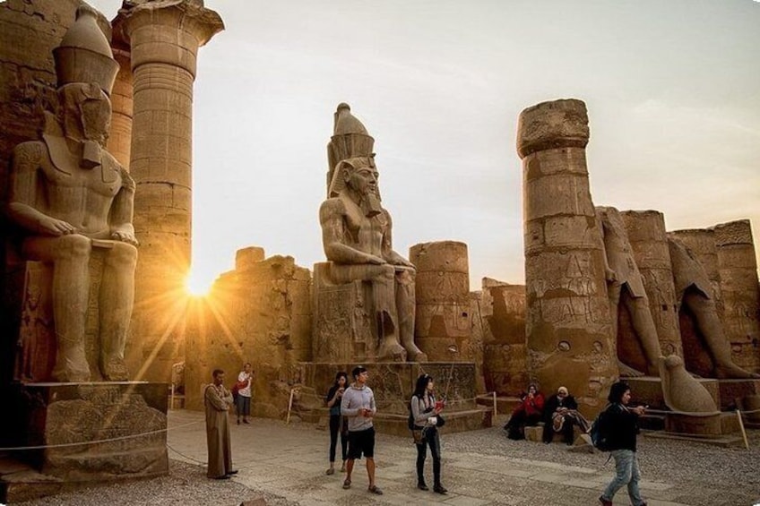 4 Days Nile Cruise Aswan,Luxor,Abu simbel,Balloon, With Train Tickets From Cairo