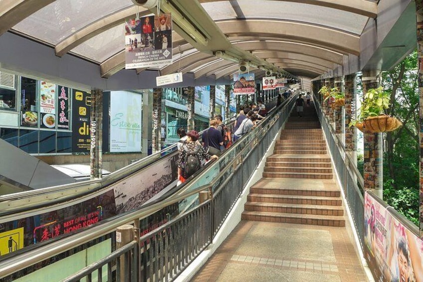 Victoria Peak: Climb to the summit via the Mid-Levels escalato on an audio tour