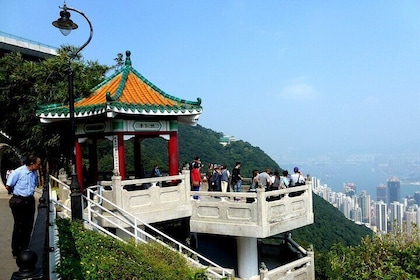 Victoria Peak: Climb to the summit via the Mid-Levels escalato on an audio ...