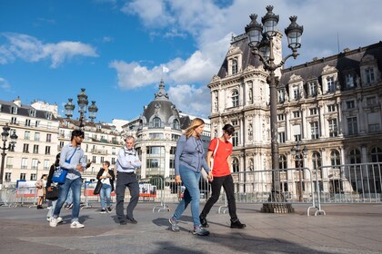 Hidden Paris: Discover Marais on a Small Group Walking Tour