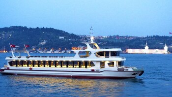 Shore Excursion: Spice Bazaar & Bosphorus Cruise