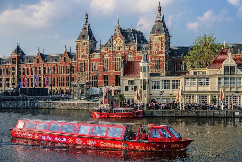 Amsterdam Hop-On Hop-Off Canal Cruise