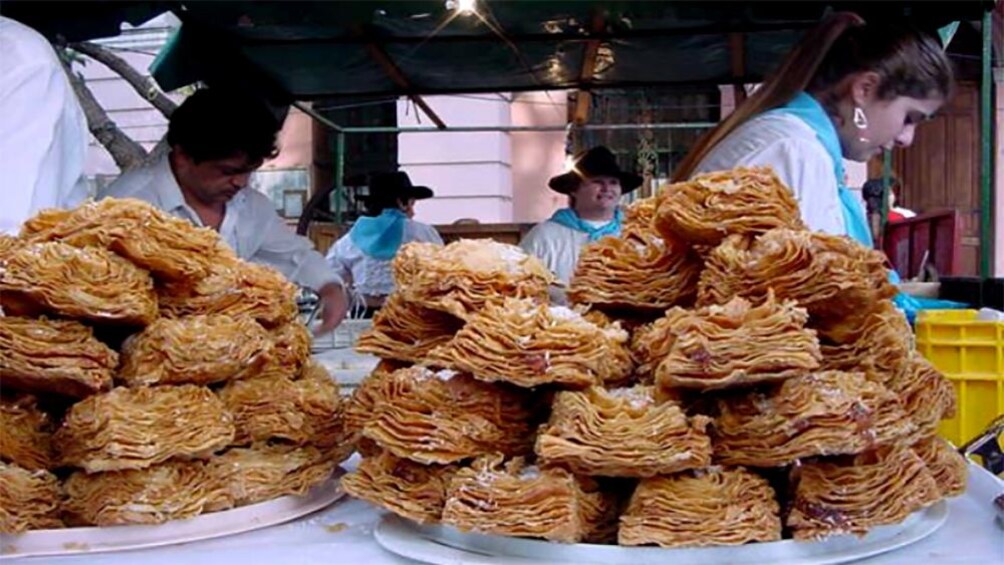 Piles of food, set out for the Mataderos Fair Tour