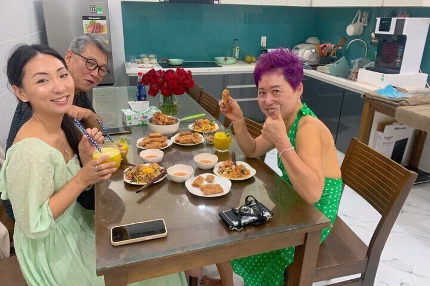 Happy Cooking Class in Danang 