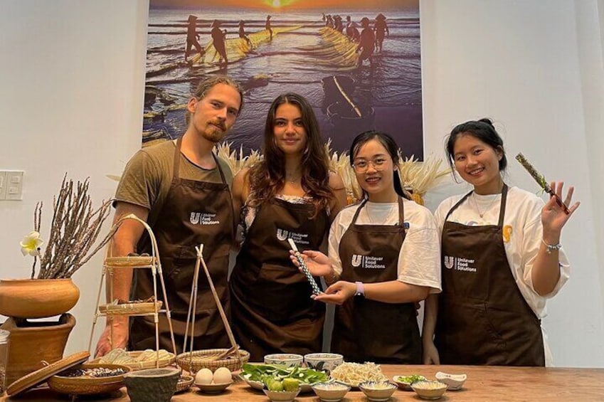 Happy Cooking Class in Danang 