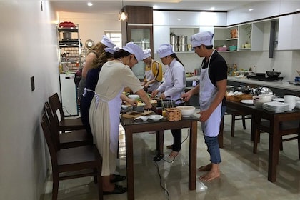 Happy Cooking Class in Danang