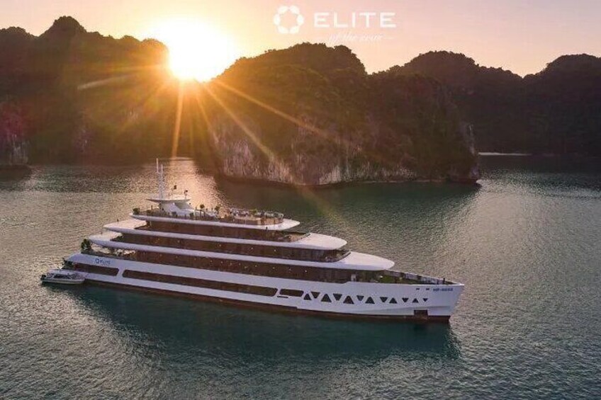 Halong Bay Cruise Luxury 5 Star 2Day/1Night Included Pick up & Transfers