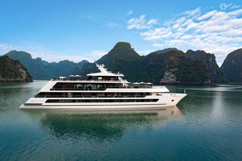 Halong Bay Cruise Luxury 5 Star 2Day/1Night Included Pick up & Transfers