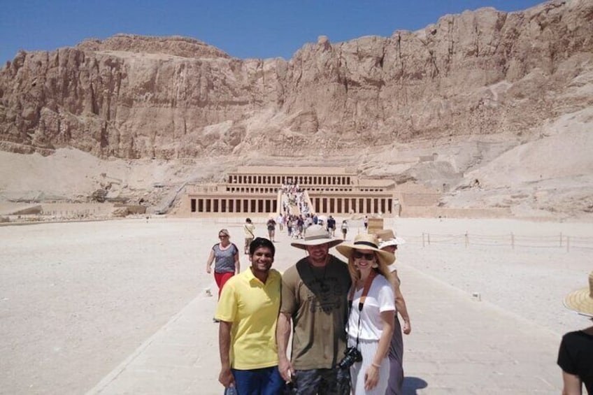 private guided Day Tour to East and West Banks in Luxor