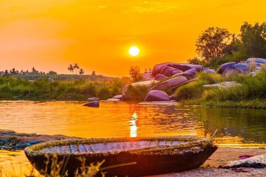 Alternate Walk along Tungabhadra with Coracle ride (2 Hours Guided Walking Tour)
