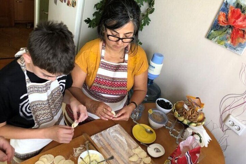 Lviv Cooking Class: Borsch and Varenyky