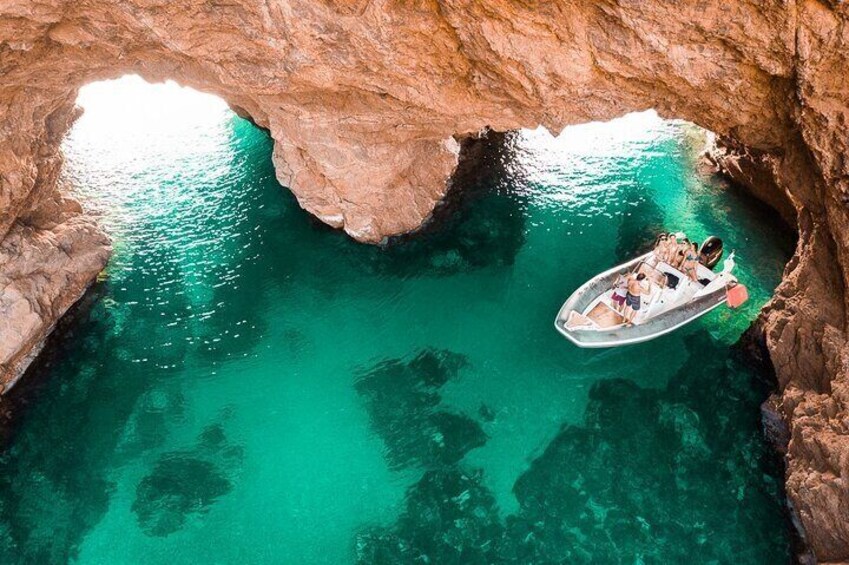 Rent a rib boat (per hour)