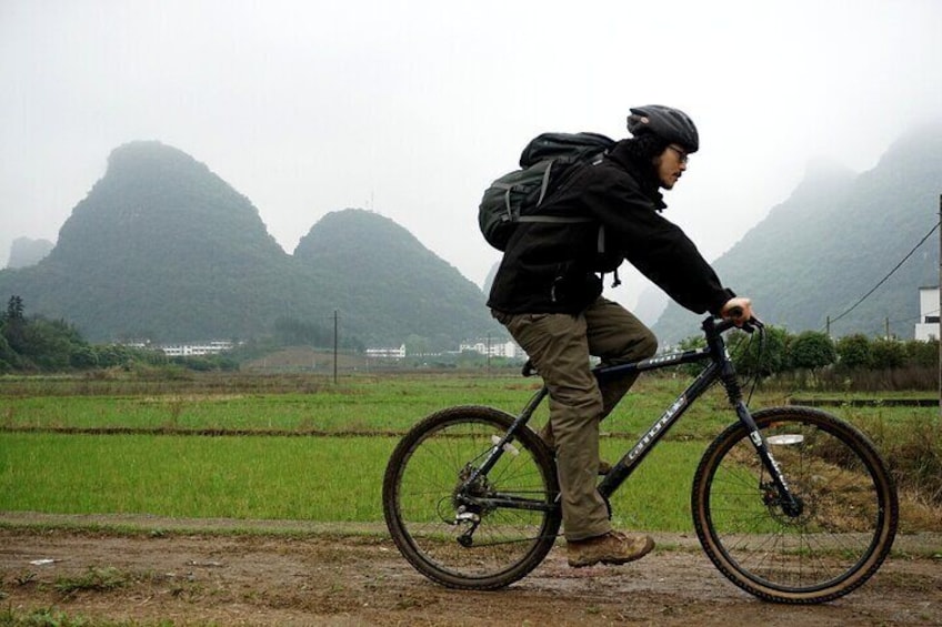 Full-Day Private Biking Activity in Yangshuo