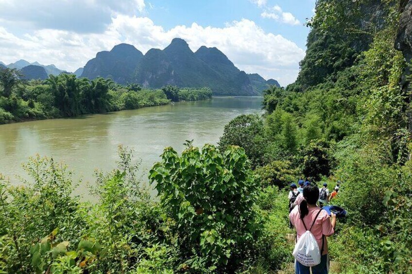 Private Guided Hiking Activity in Yangshuo Xian