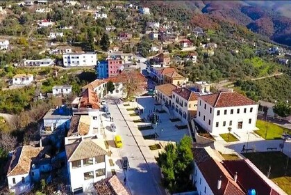 Visit from Saranda between the caves and citrus groves