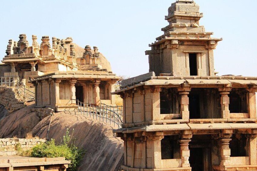 Chitradurga Trails (Guided Day Trip to Chitradurga Fort from Hampi)