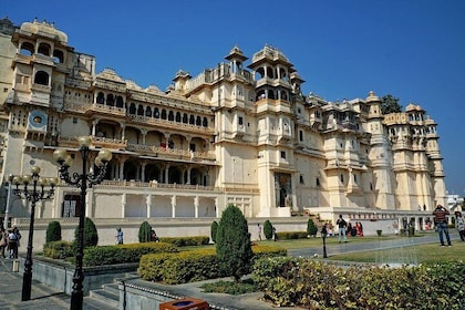 Full-Day Private Sightseeing Tour of Udaipur