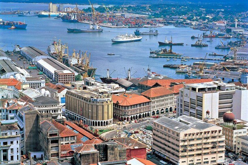 Colombo City Tour by War Jeep from Colombo Port