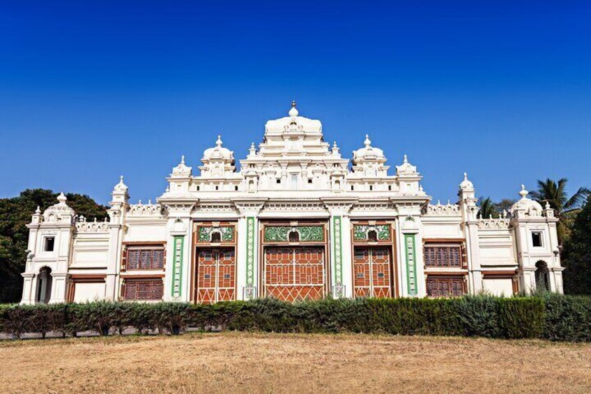 Touristic Highlights of Mysore (Guided Fullday City Sightseeing Tour by Car)