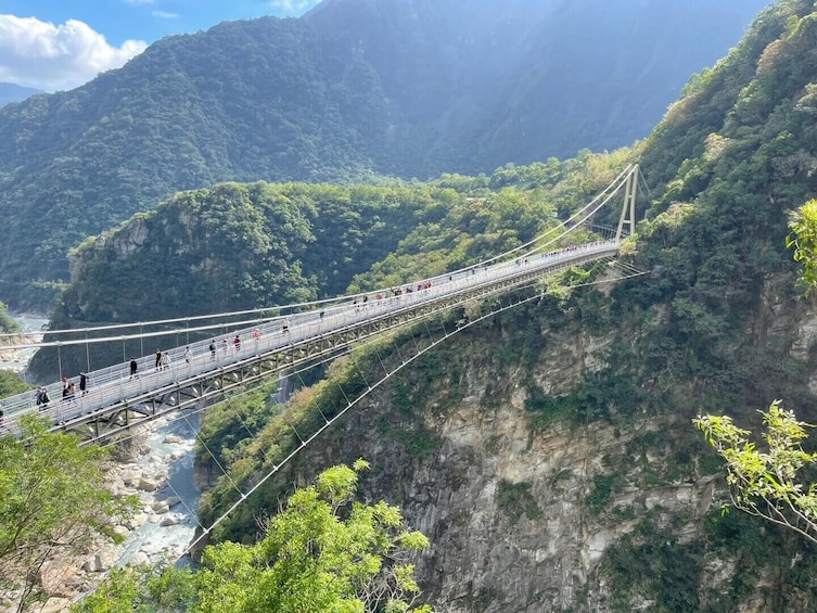 Taroko Gorge Day Tour from Taipei by Train