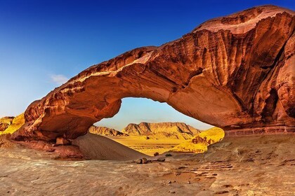 3-Night Jordan Tour with Wadi Rum Overnight from Sheikh Hussein Border Cros...