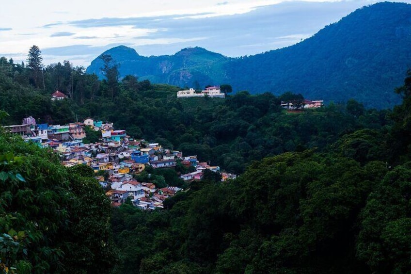 Day Trip to Coonoor (Guided Sightseeing Tour by Car from Ooty)