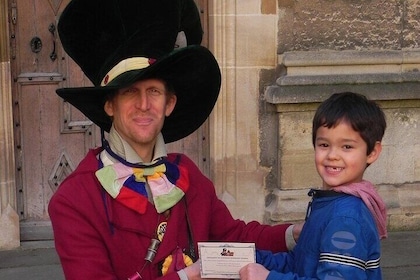 Treasure Hunt Oxford Walk Tour aimed at younger children