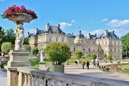 Promenade surprise du Luxembourg avec un local