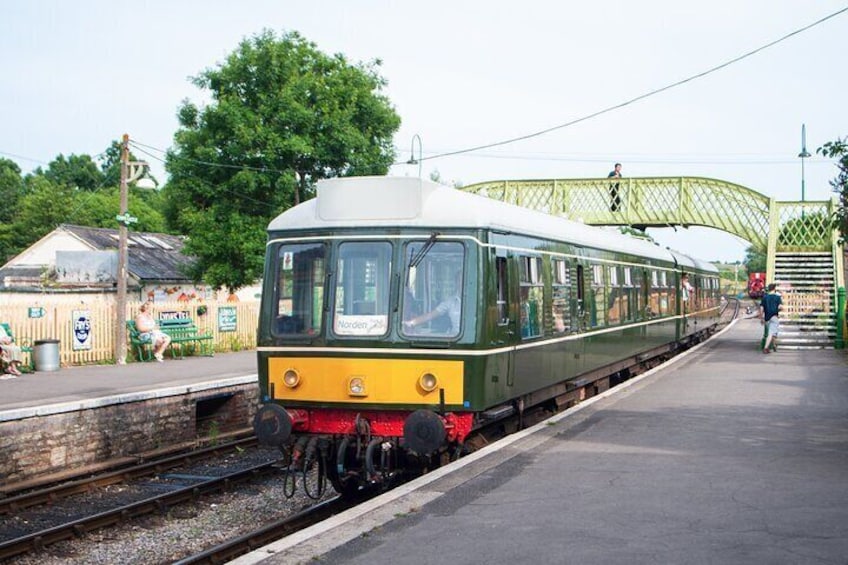 Swanage and Corfe Castle Private Tour from Southampton