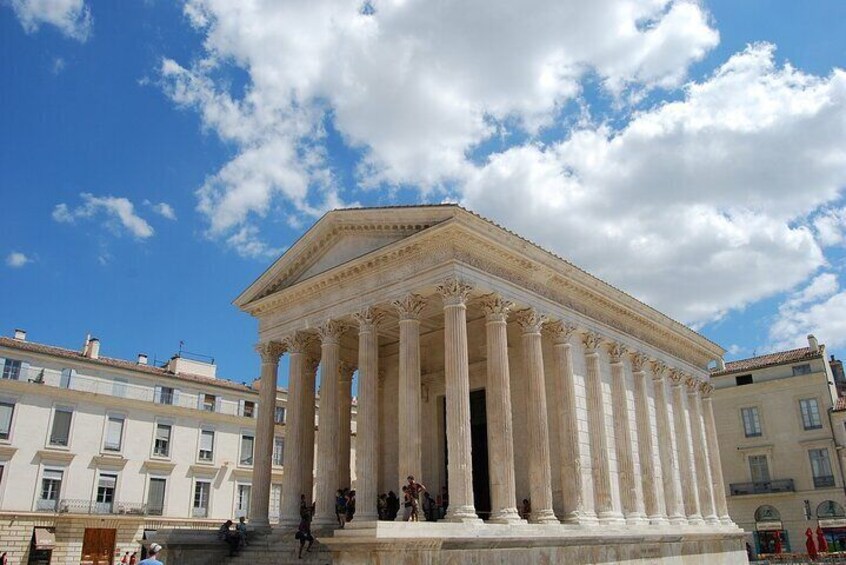 Nîmes Private Walking Tour With A Professional Guide