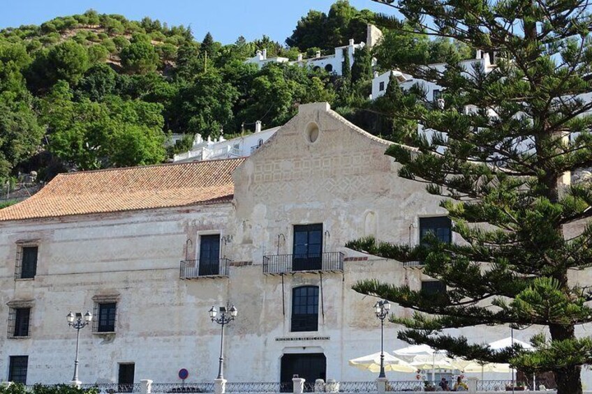 Private walking tour around the Old Town of Frigiliana