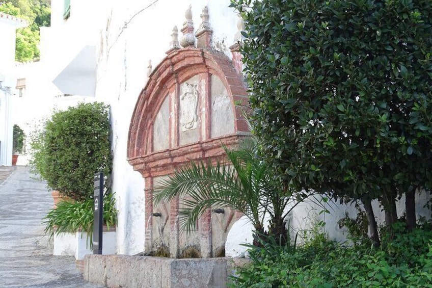Old Fountain (17th century)