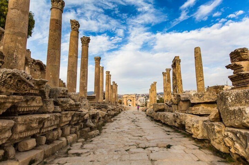 Jordan Pass 5-Night Magic Private Tour: Dead Sea, Mount Nebo, Amman, and Jerash