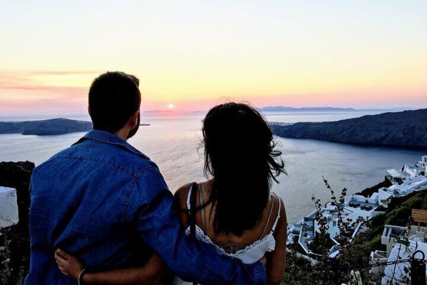 Santorini Highlights Small-Group & Wine Tasting