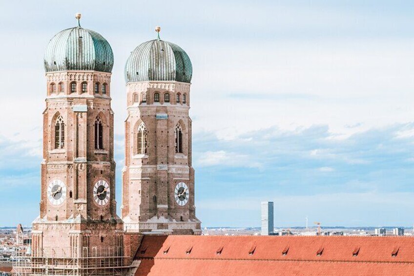 History and Culture Munich Tour - English Garden, Marienplatz & more with Local Expert